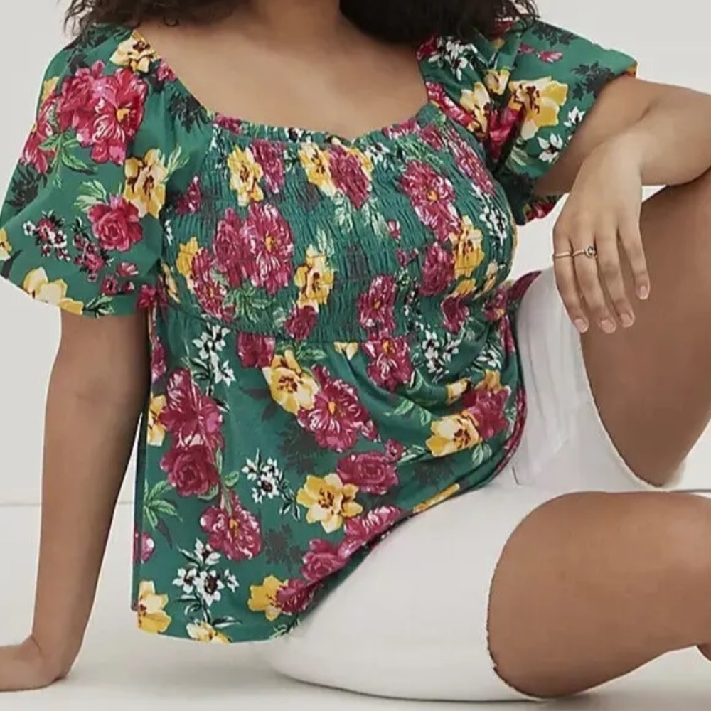 Torrid Babydoll scoop neck Puff Sleeve floral print blouse plus size 1X